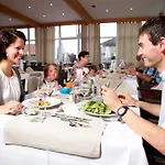 Hotel Sonnenhotel Fuerstenbauer 4*
